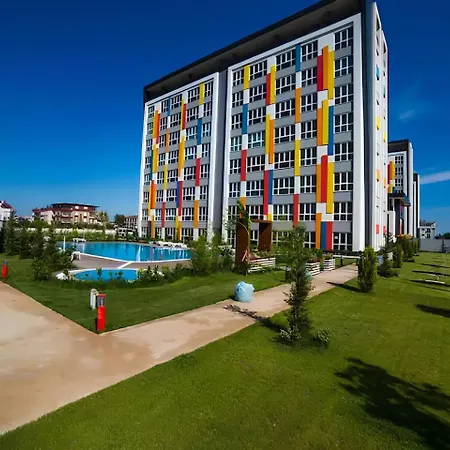 Sunshine Airport - Spa, Pool 88 Apartment *